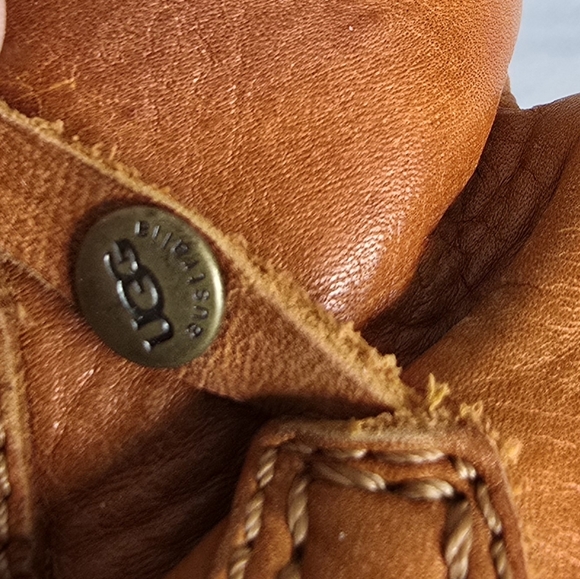 UGG Boots Tan Brown Leather Women's Size 7 Sheepskin Lined Waterproof F8007G - Picture 8 of 12